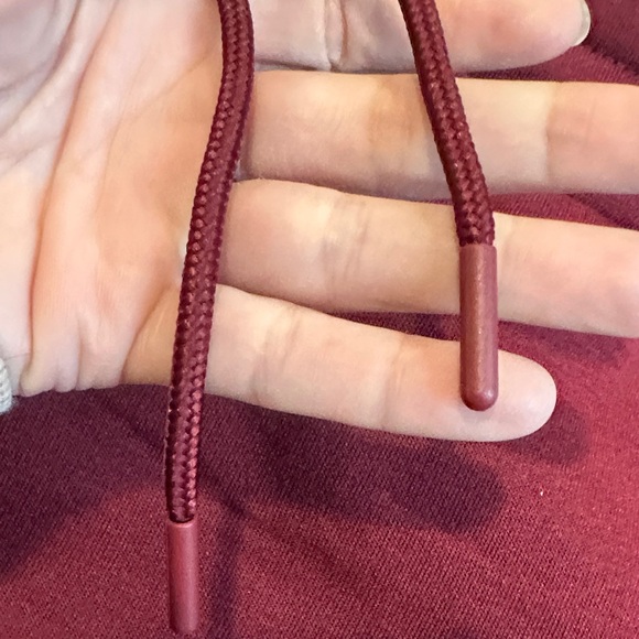 Bottom line ( Amazon) - Woman’s  burgundy Joggers size small - Picture 9 of 9